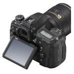 Câmera Digital Nikon D780 24.5MP 3.2